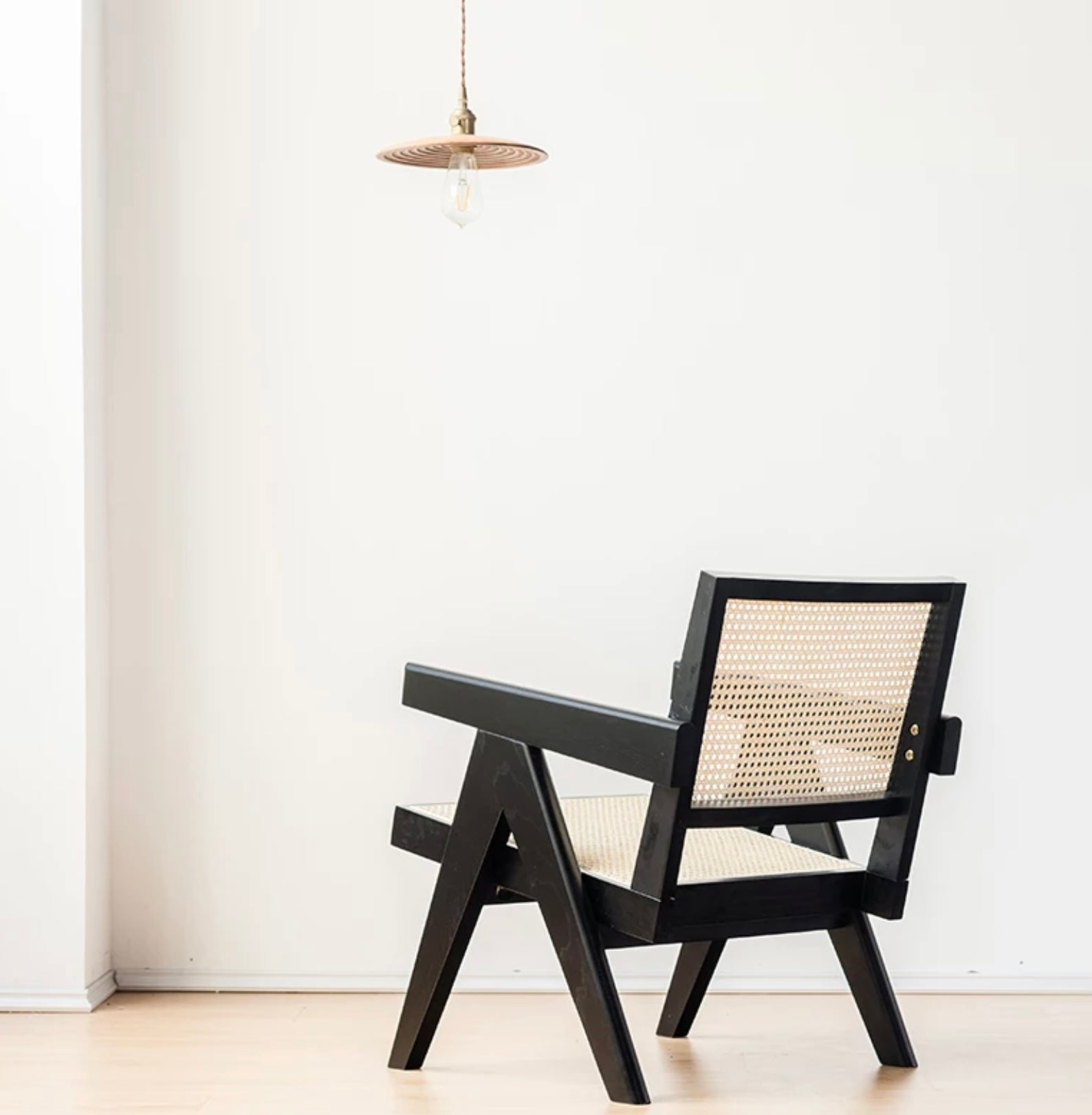 "Easy Chair" | Cherry Hout Frame & Natural Cane Rattan